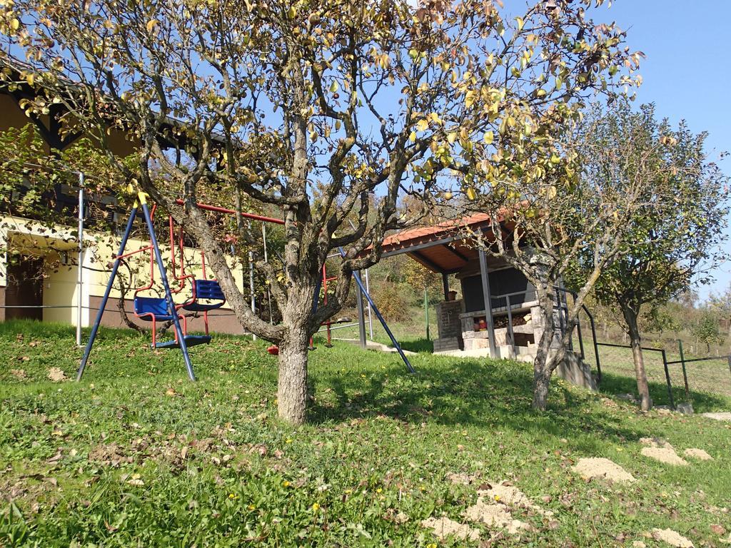 Holiday Home Dora زابوك الغرفة الصورة