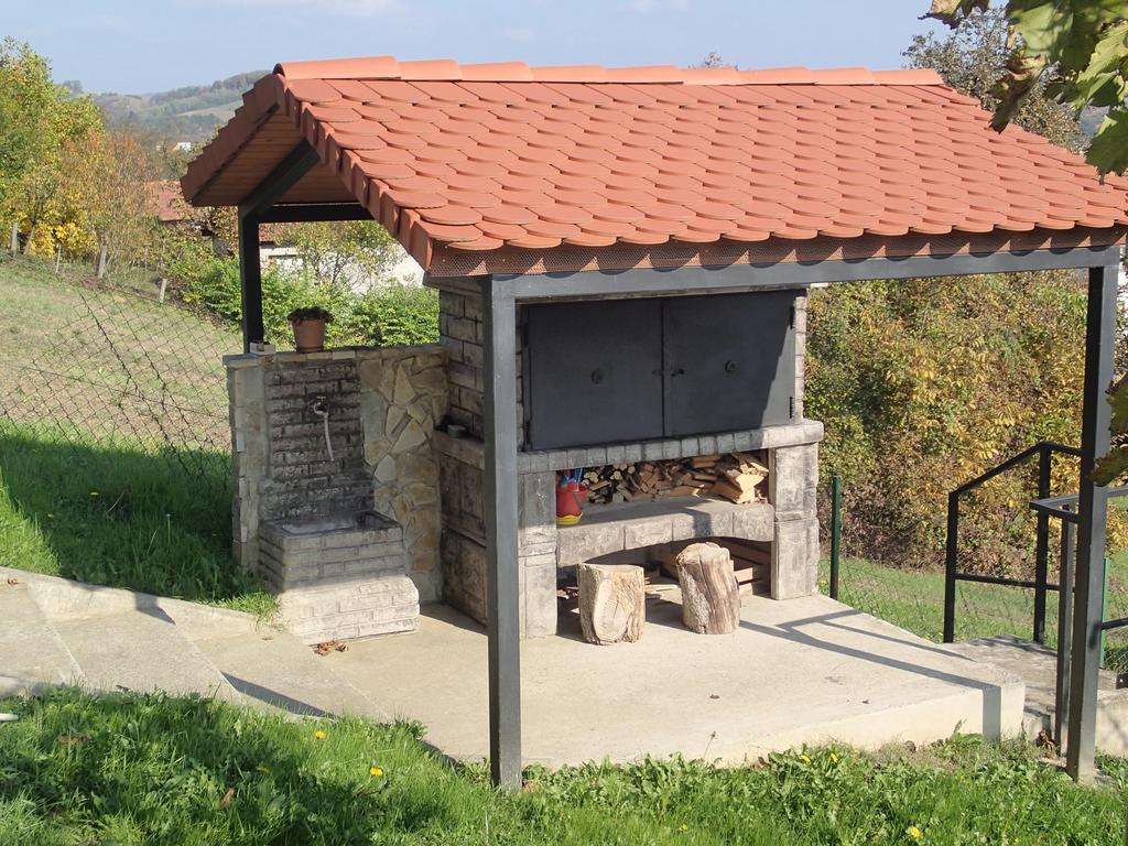Holiday Home Dora زابوك الغرفة الصورة